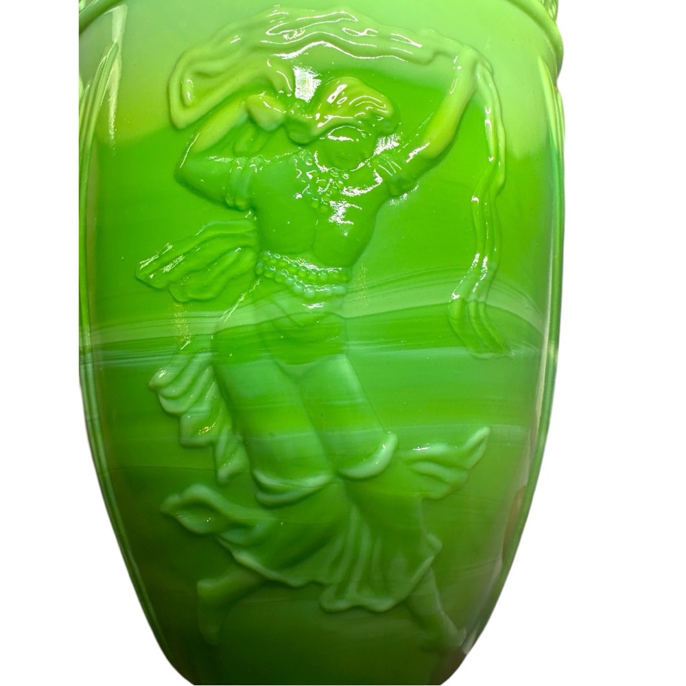 Fenton CHAMELEON Green Dancing Ladies Vase (EUC) - Picture 13 of 16
